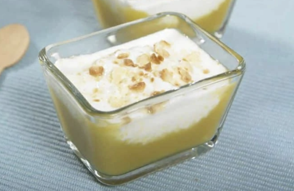 mousse di pesche con crema di yogurt